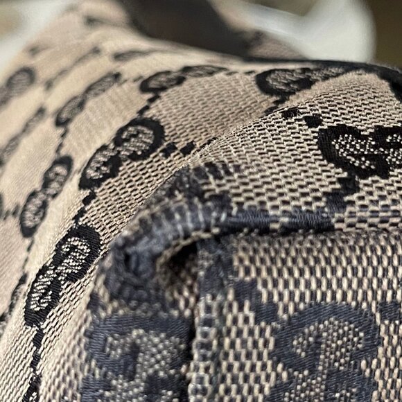 Black Canvas Gucci Purse - Picture 14 of 17